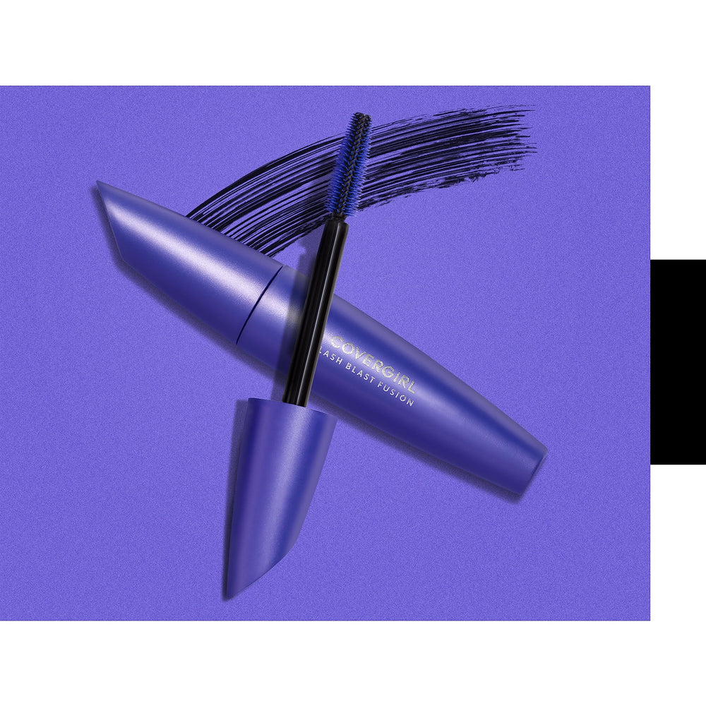 COVERGIRL Lash Blast Fusion brush close-up highlights bold, lash-forward definition