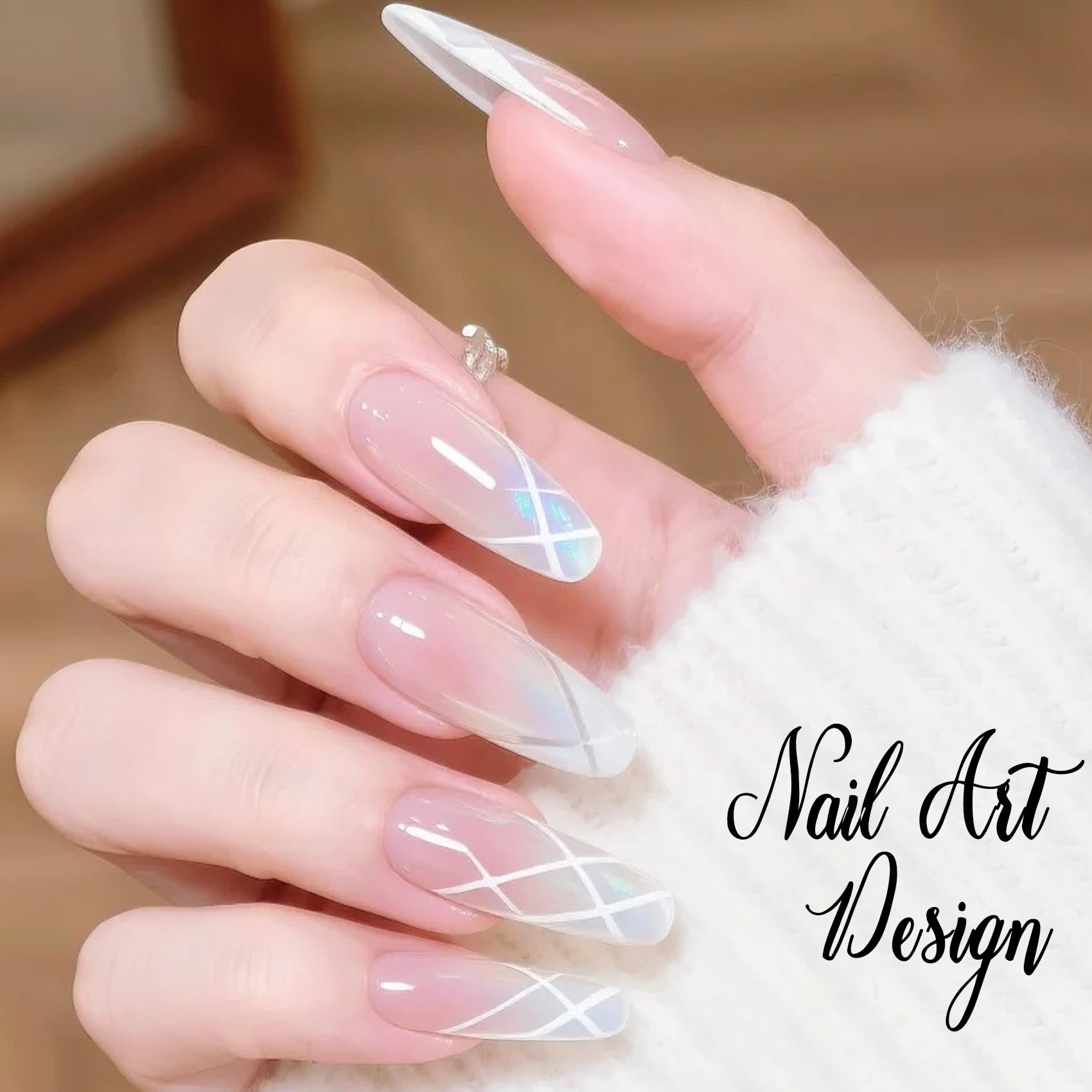 Creaglam vegan, cruelty-free formula gentle on natural nails.