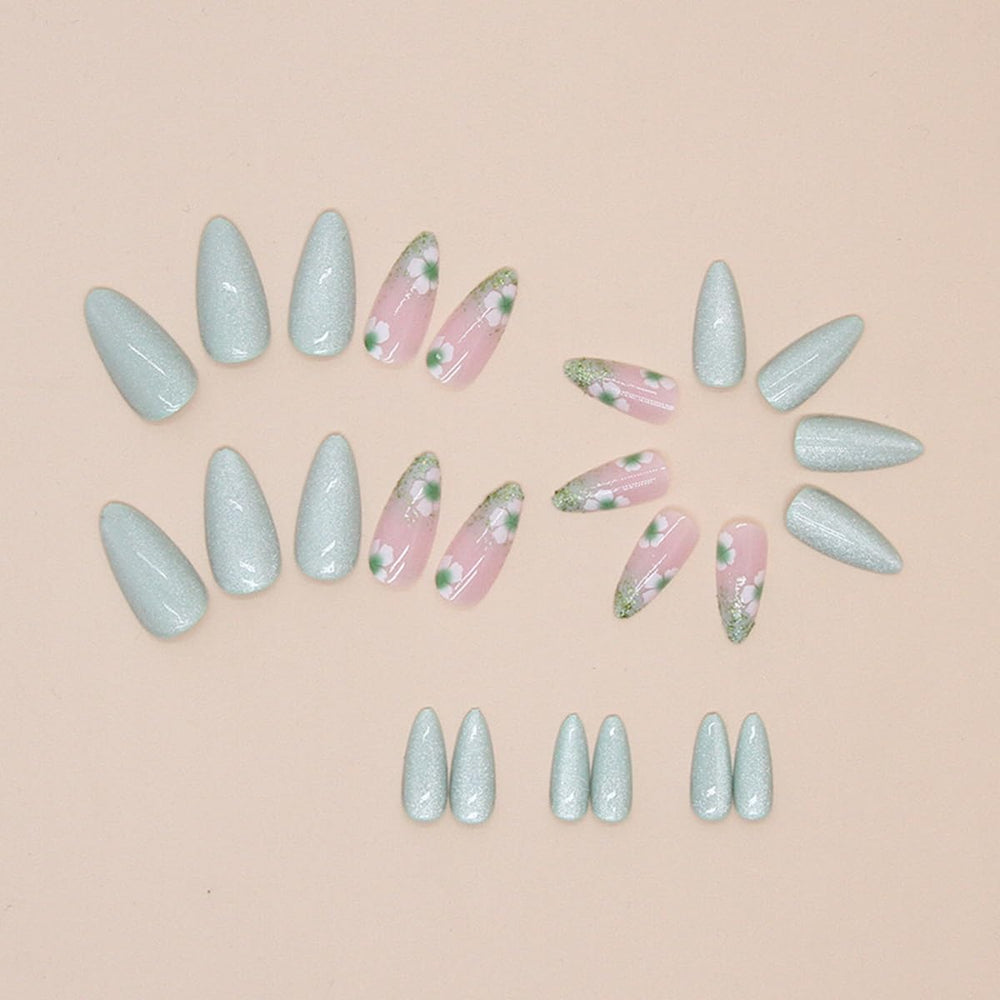CTTHNBD full-cover nails with a Christmas-ready glossy look