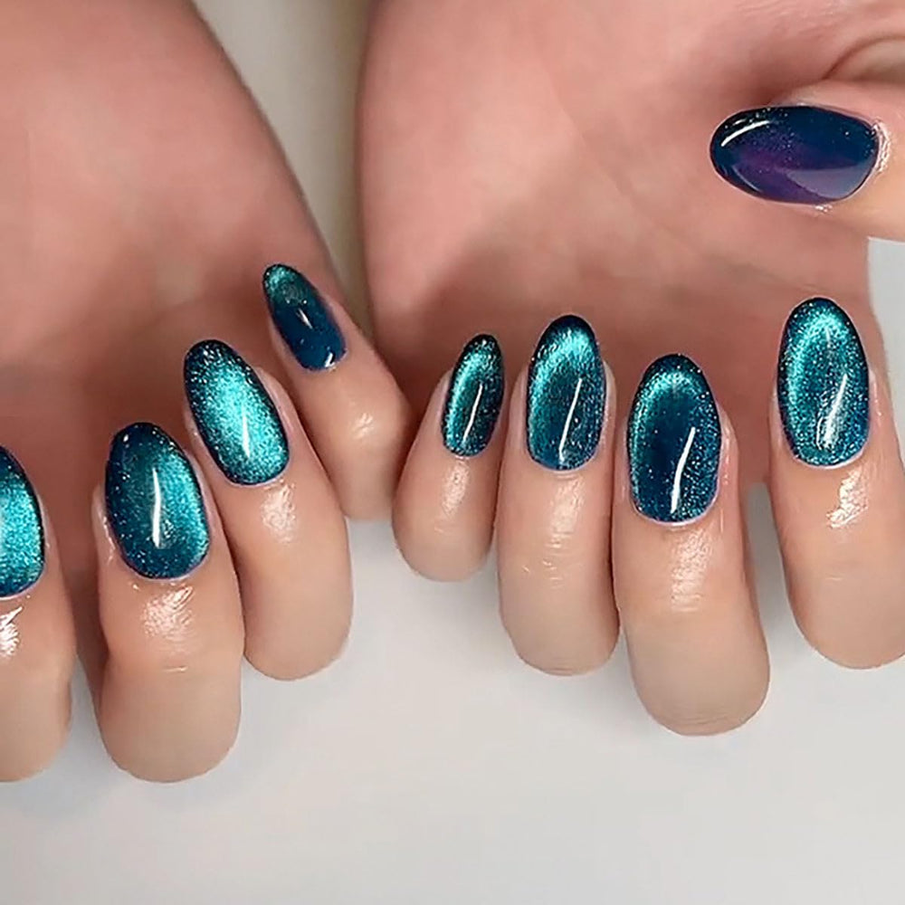 CTTHNBD 12-size press-on nail set fits diverse nails.