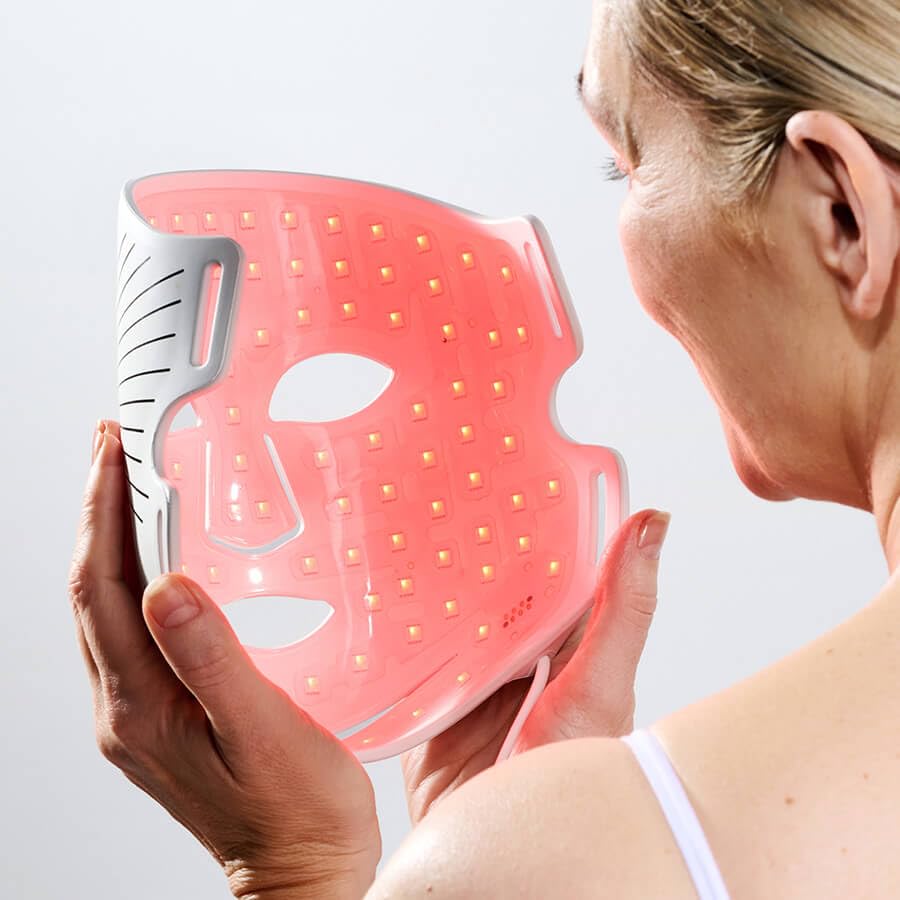 CurrentBody Skin LED Mask Series 2 LED coverage highlights even light distribution.