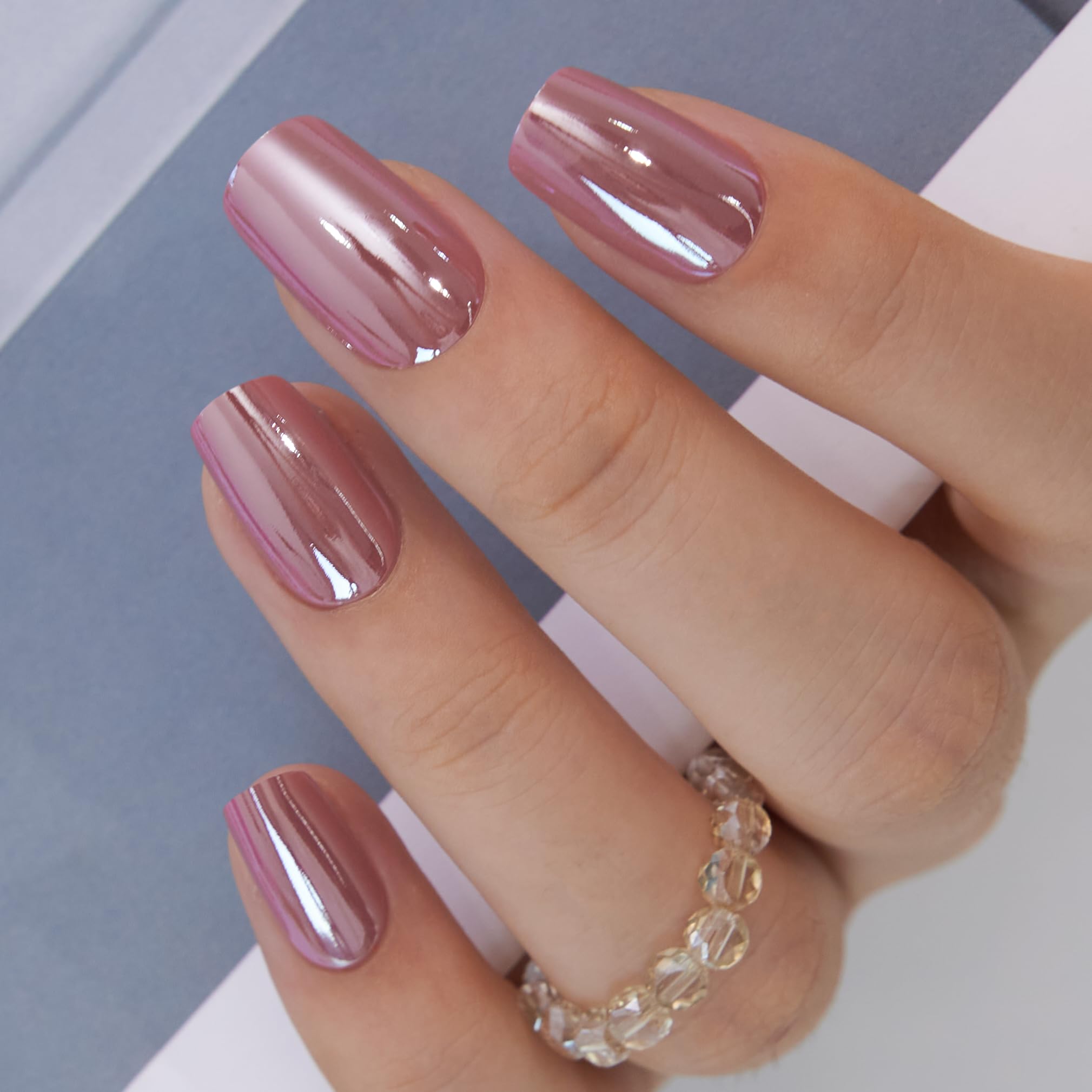 Curvlife double-sided file smooths edges for a flawless finish.