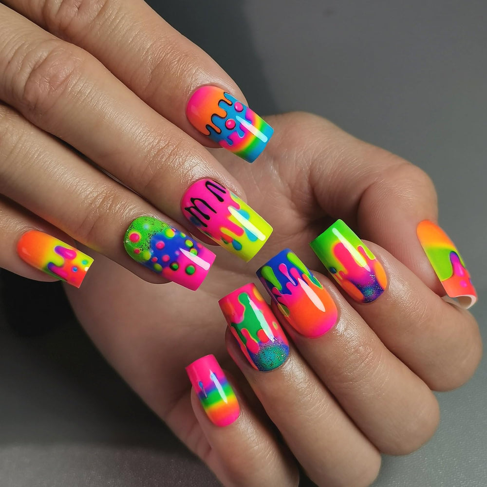 CurvLife kit packaging showcases a complete press-on nails set for gifting.