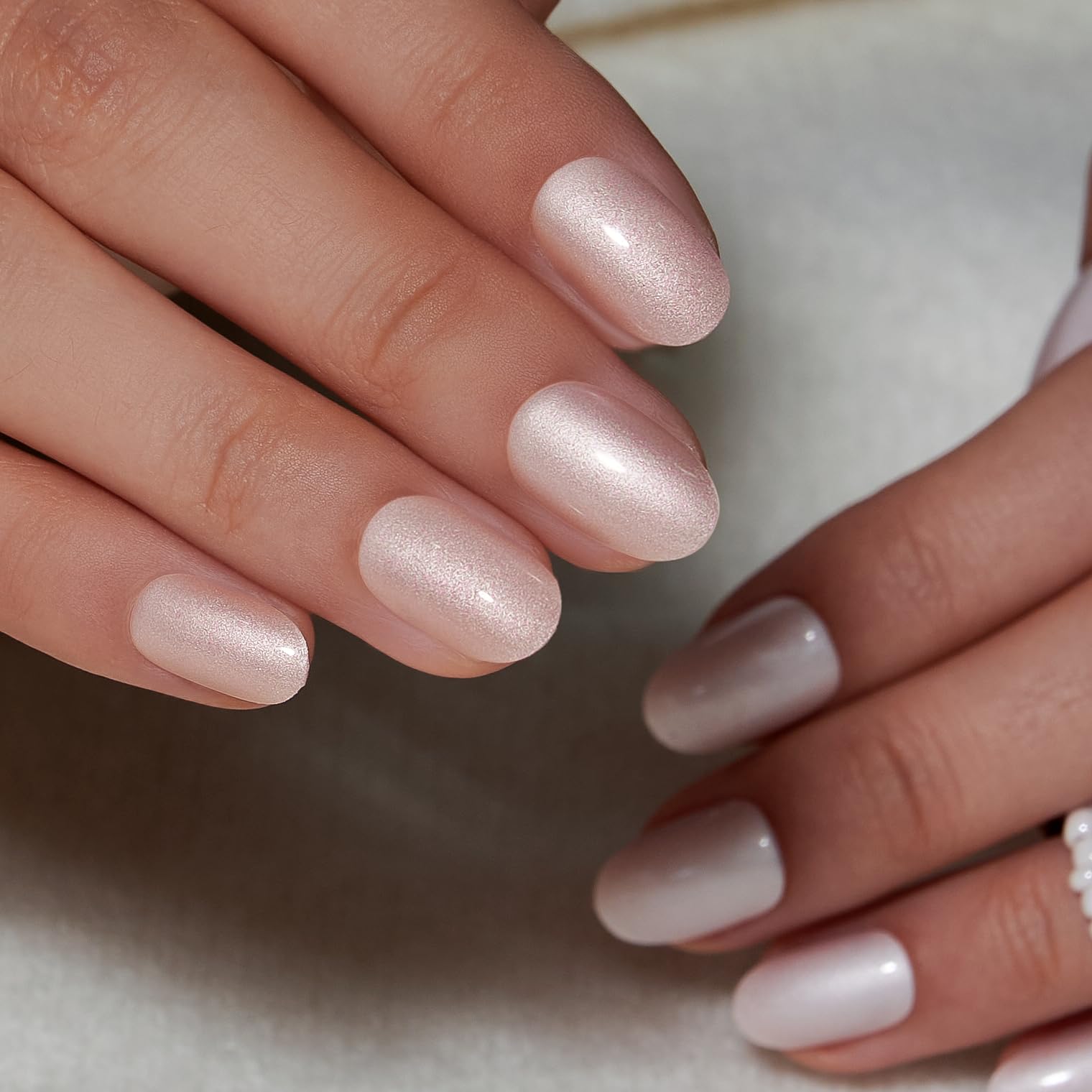 Curvlife Moonlight Pearly Shimmer nails ideal for events and quick styling.