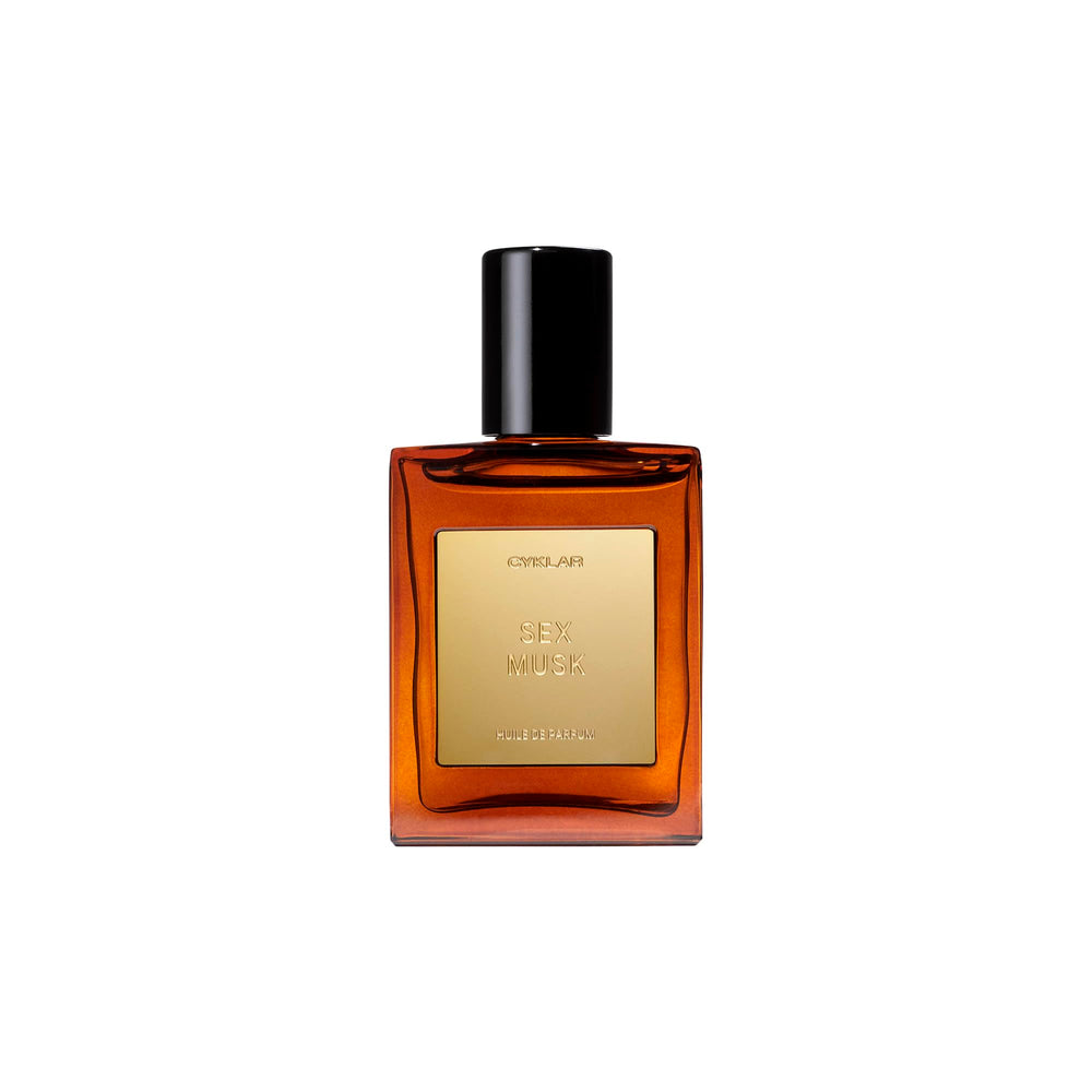 CYKLAR perfume oil roll-on packaging shows a travel-friendly bottle for on-the-go fragrance.