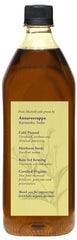 DAANA mustard oil pre-shave for a comfortable, close shave.