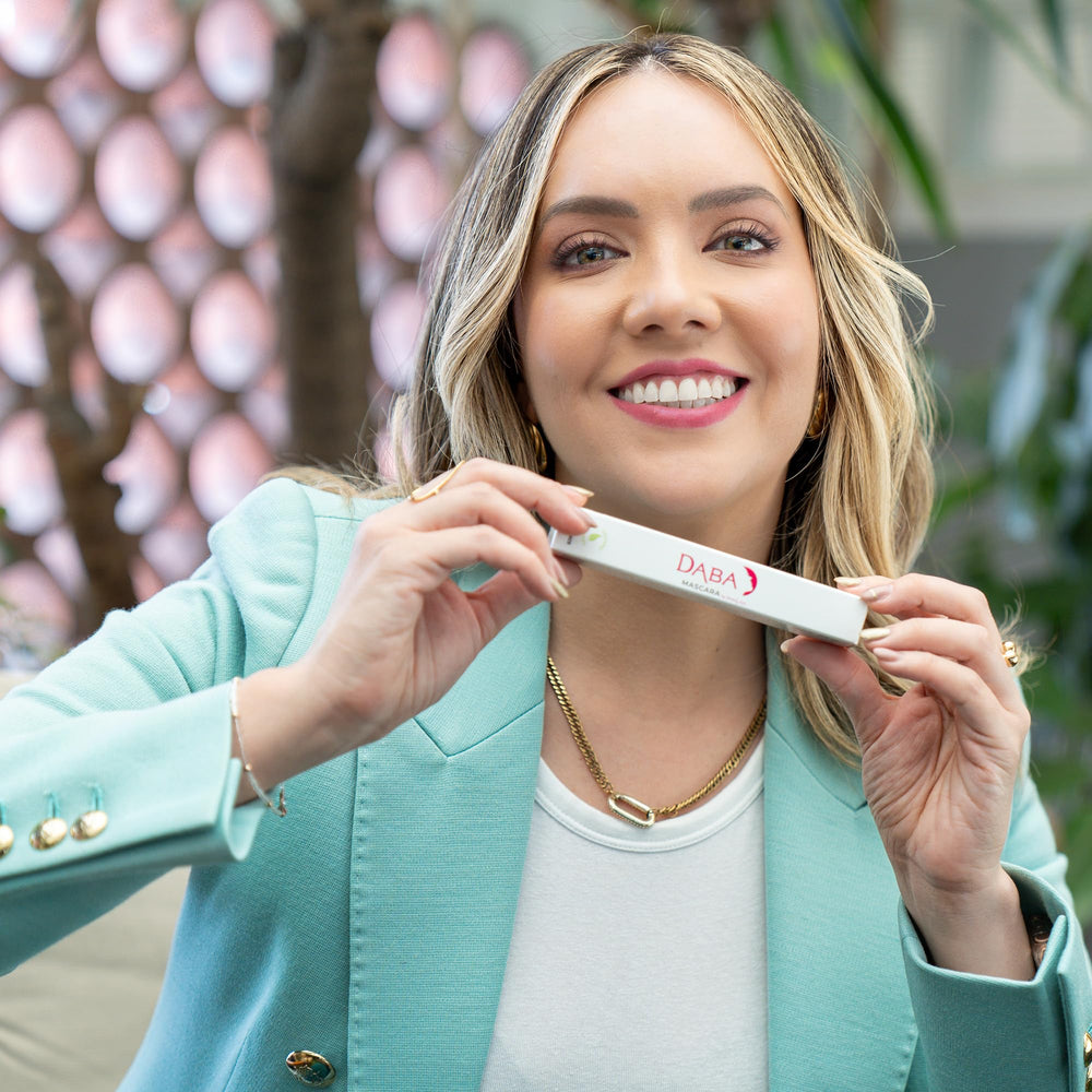 Dabalash Daba Duo packaging highlights cruelty-free ISO quality.