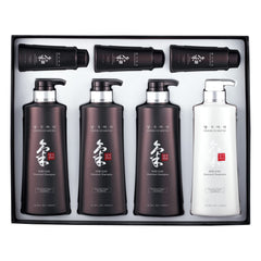 Daeng Gi Meo Ri Ki Gold Premium Shampoo bottle delivers moisture for dry hair.
