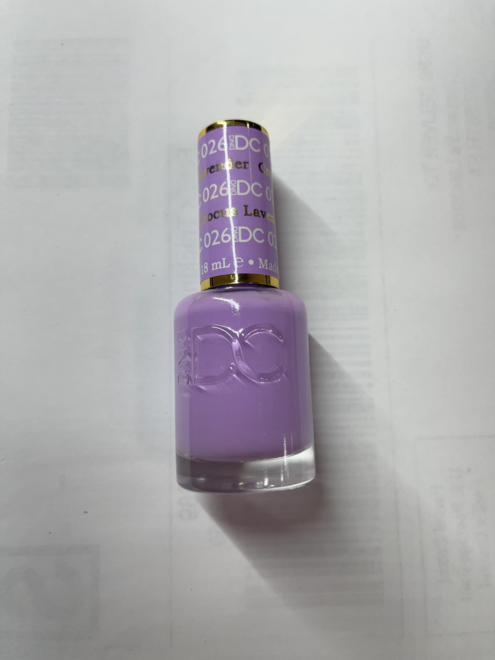 Daisy DND DC Gel Polish Crocus Lavender glossy manicure preview