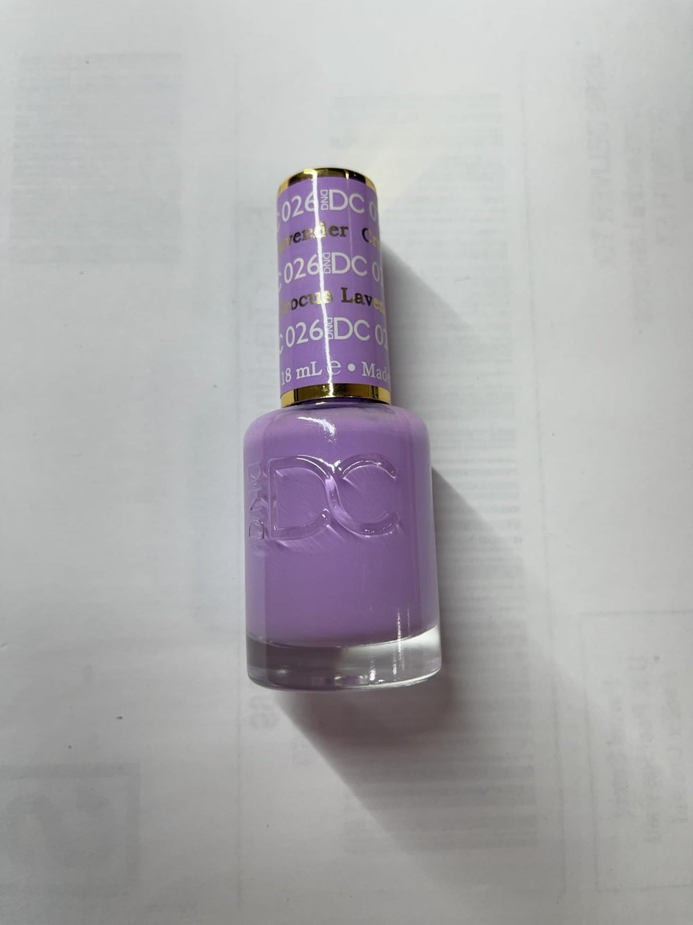 Daisy DND DC Gel Polish Crocus Lavender glossy manicure preview