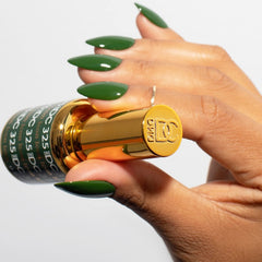 DAISY DND lacquer bottle paired with matching shade for glossy, chip-free nails during weeks.
