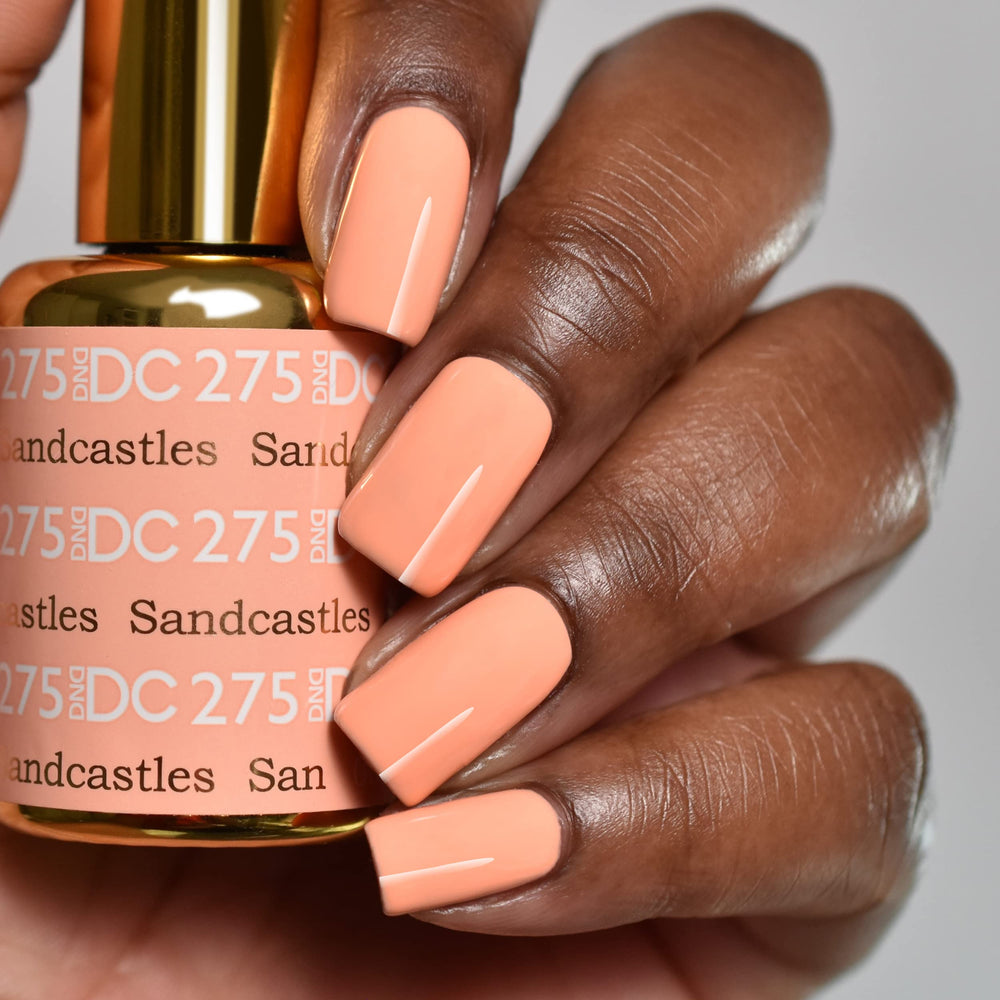 Daisy DND DC Orange Collection lacquer bottle with quick-dry formula for durable shine.