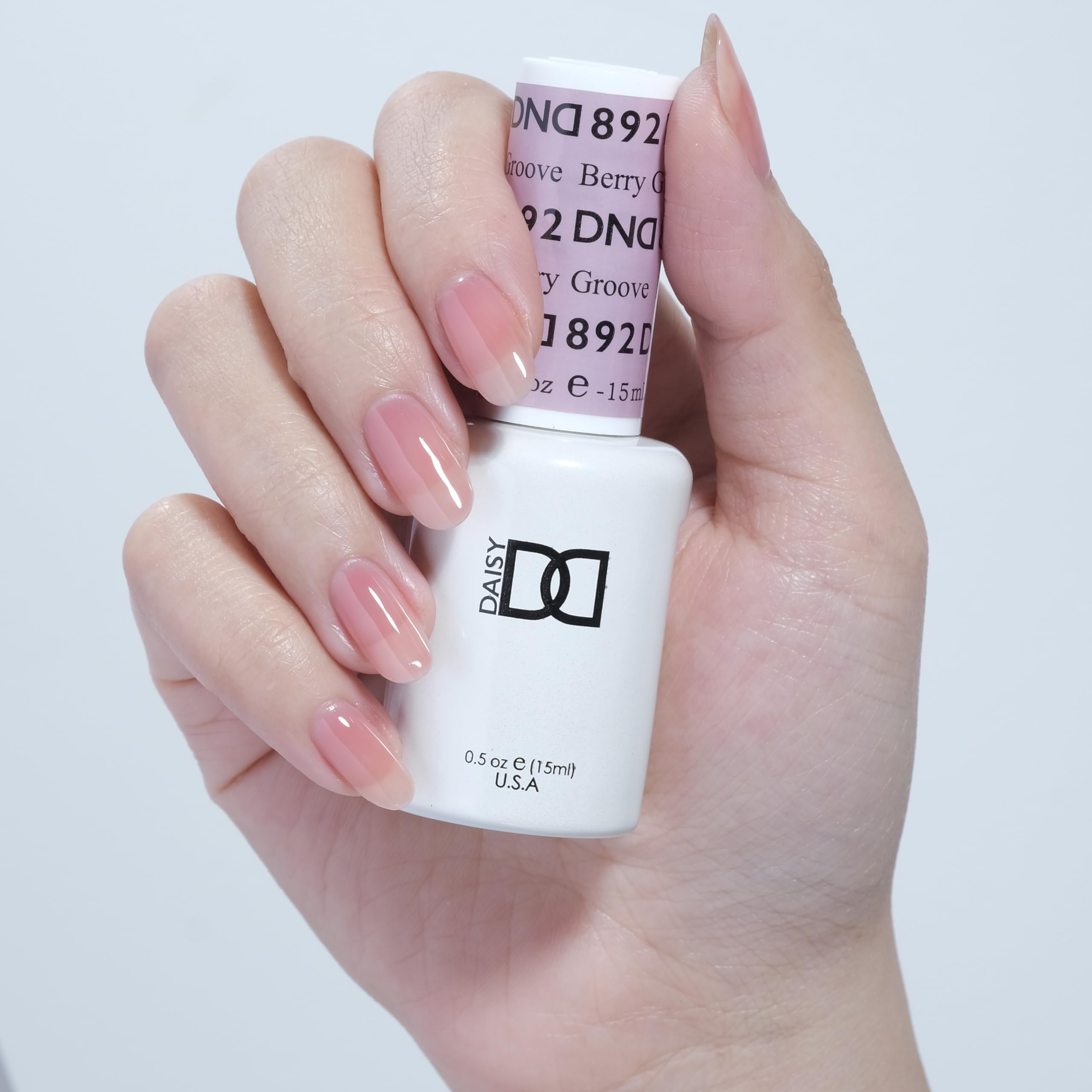 DAISY DND duo-pack packaging with matching gel polish and lacquer