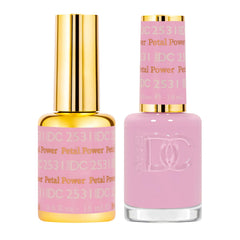 Daisy DND Free Spirit Petal Power packaging, ideal for gifting or at-home manicures.