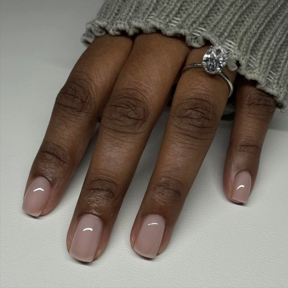 Daisy DND gift box mani-pedi kit ideal for home use or travel.