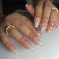 Daisy DND Perfect Nude 867 lacquer bottle matching the gel shade for a coordinated mani.