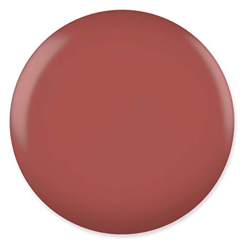 DAISY DND Sandy Brown lacquer swatches illustrate quick-dry finish and glossy look.