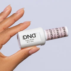 Daisy DND Soft Tulips lacquer bottle for quick-dry, chip-free wear.