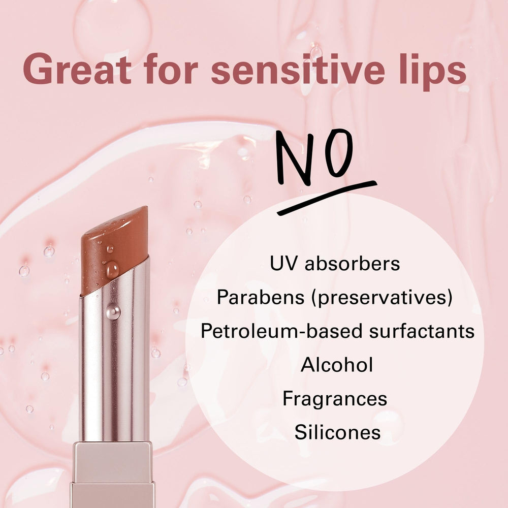 Daisy Doll Lip Stealer soft gloss texture on lips for a light shine.