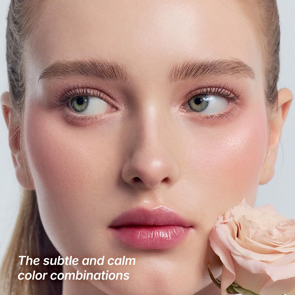 Dasique Shadow Palette 27 Rose Milk Tea packaging highlights compact design for travel.