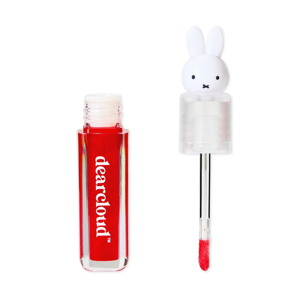 Dearcloud Miffy Lip Serum Jelly wear over lipstick shows enhanced shine and color depth.