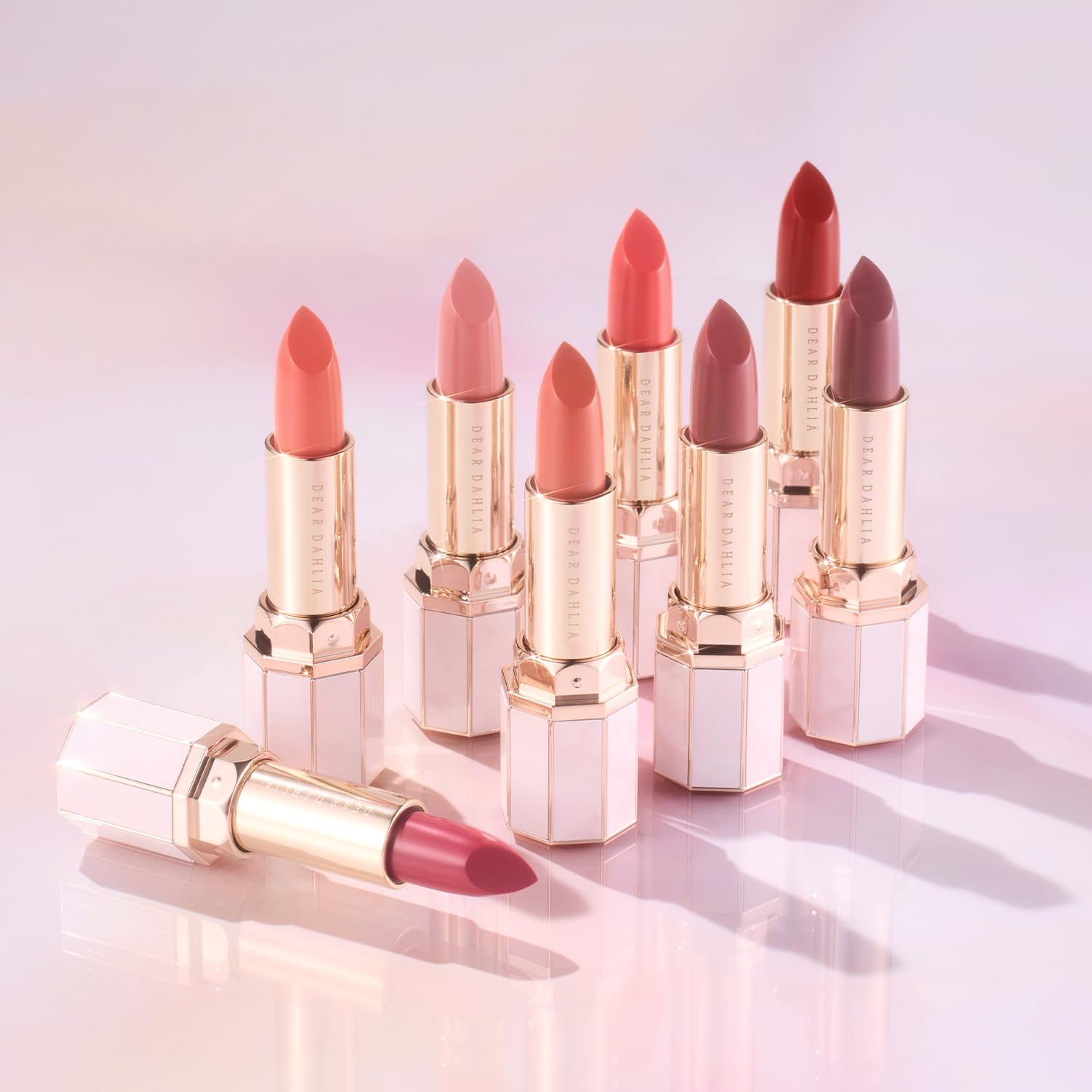 DEARDAHLIA Lip Paradise Diana glossy finish for day or evening looks