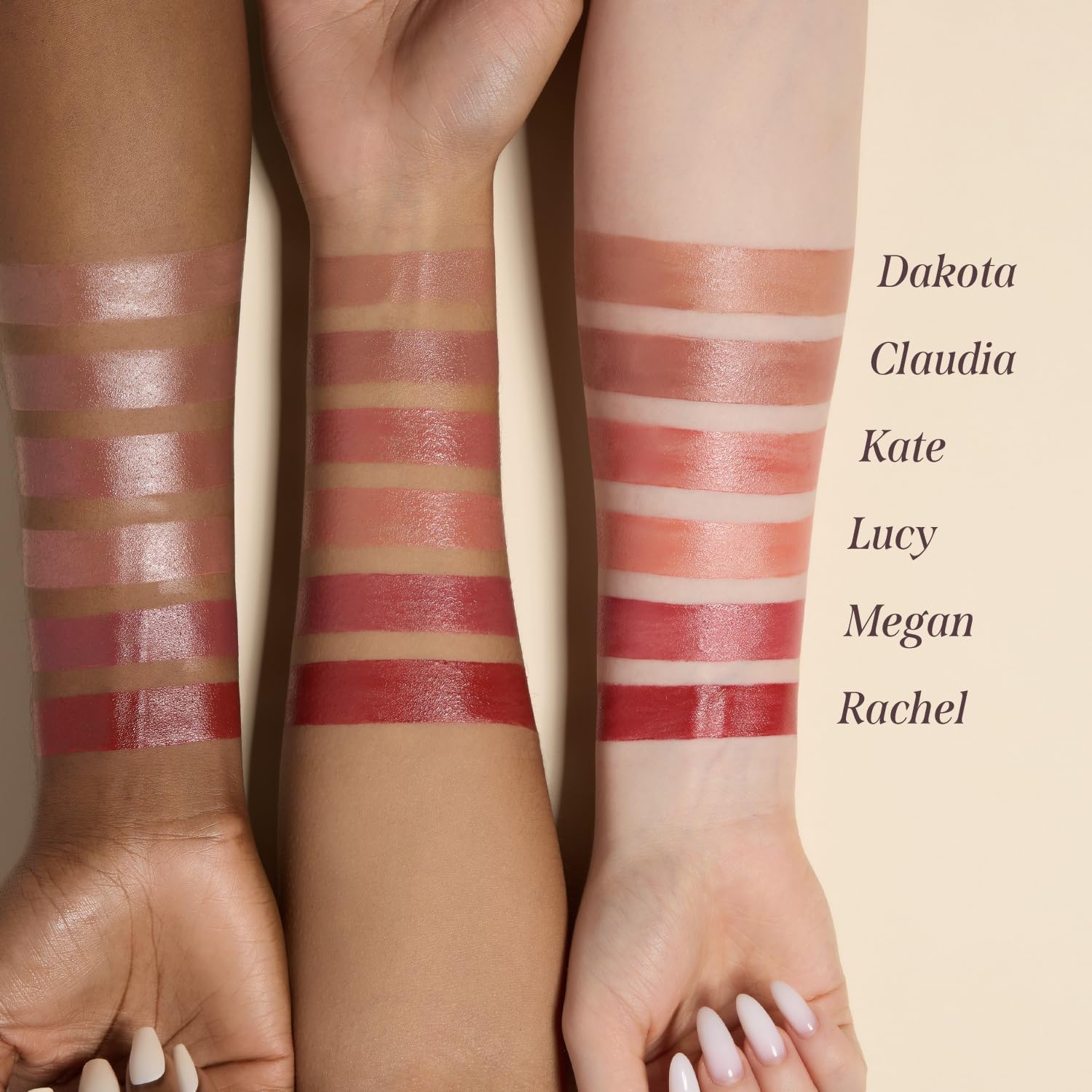 DEARDAHLIA Lip Paradise Megan macadamia oil ingredient supporting soft, hydrated lips.