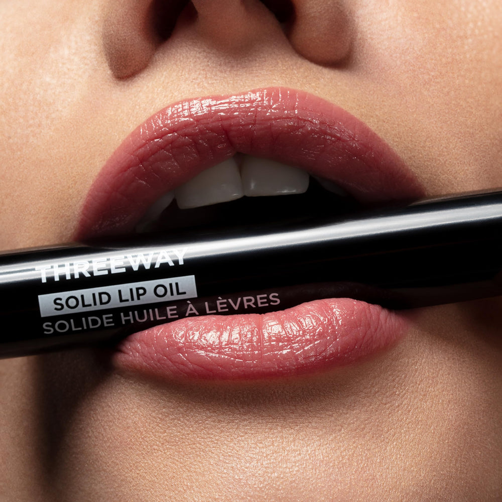 Deck of Scarlet Hyaluronic Acid hydration for lips in Coral Rose