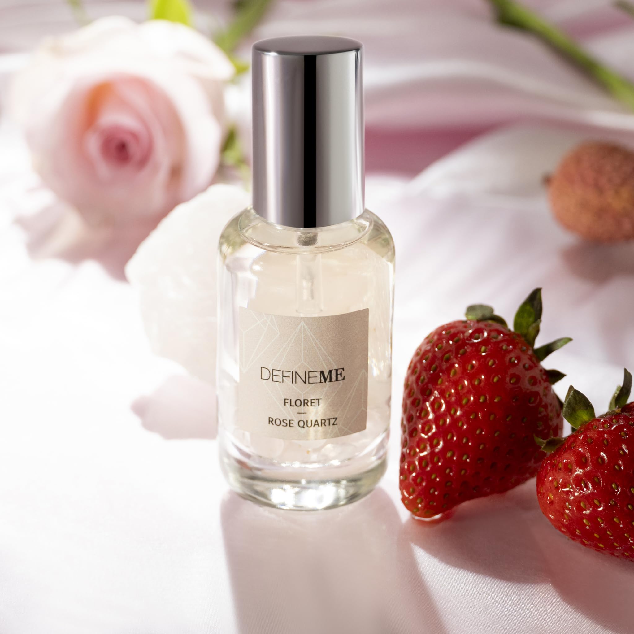 DefineMe Floret Pulse Points application demonstrates easy lasting fragrance at wrists and neck