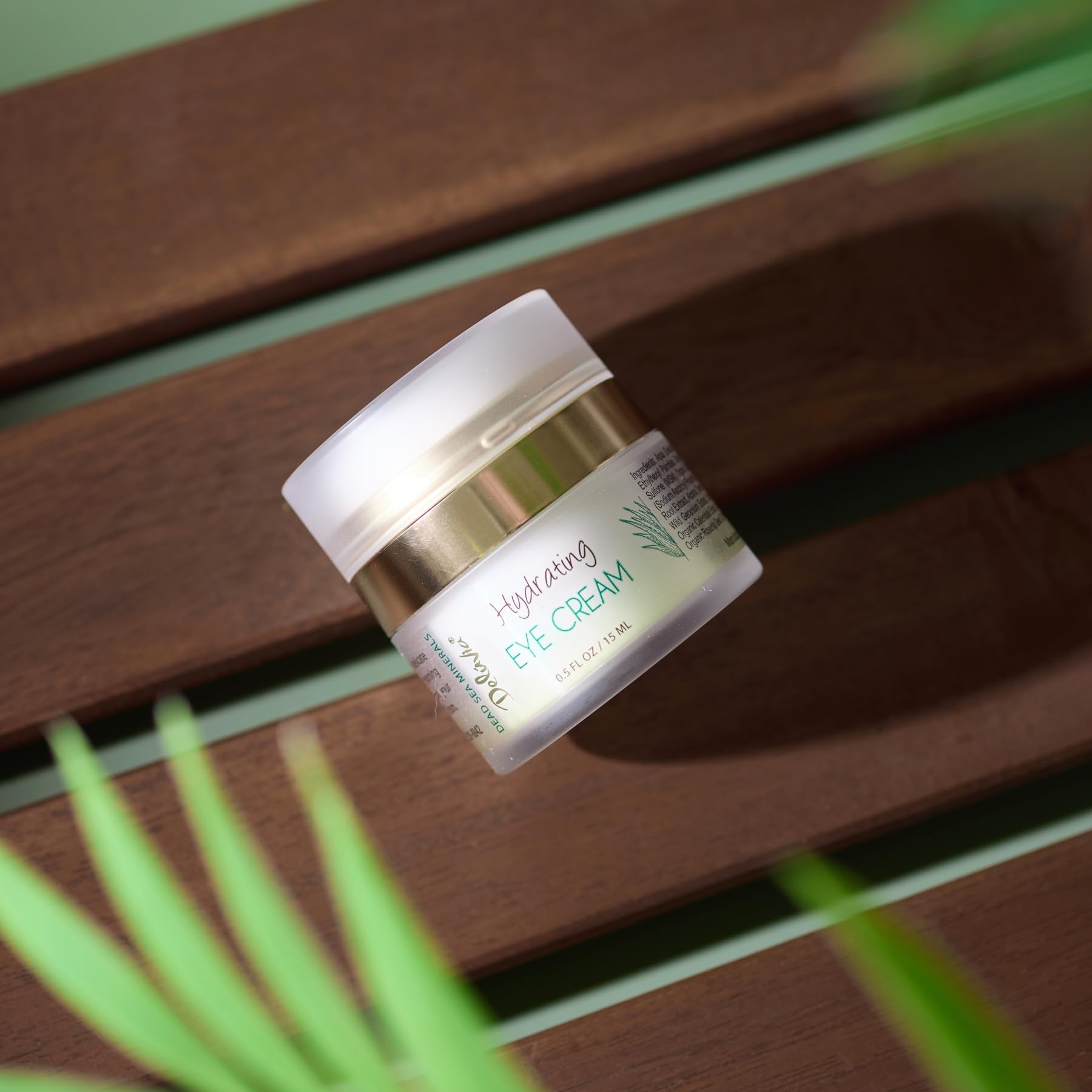 Organic ingredients highlight: aloe, coconut oil, rosehip in Delúvia