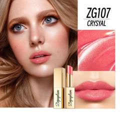 Depuplum moisture lip balm texture close-up highlighting hydration.