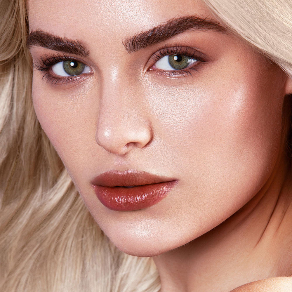 Depuplum Reddish Lipstick eco-friendly, paraben-free formula gentle on lips.