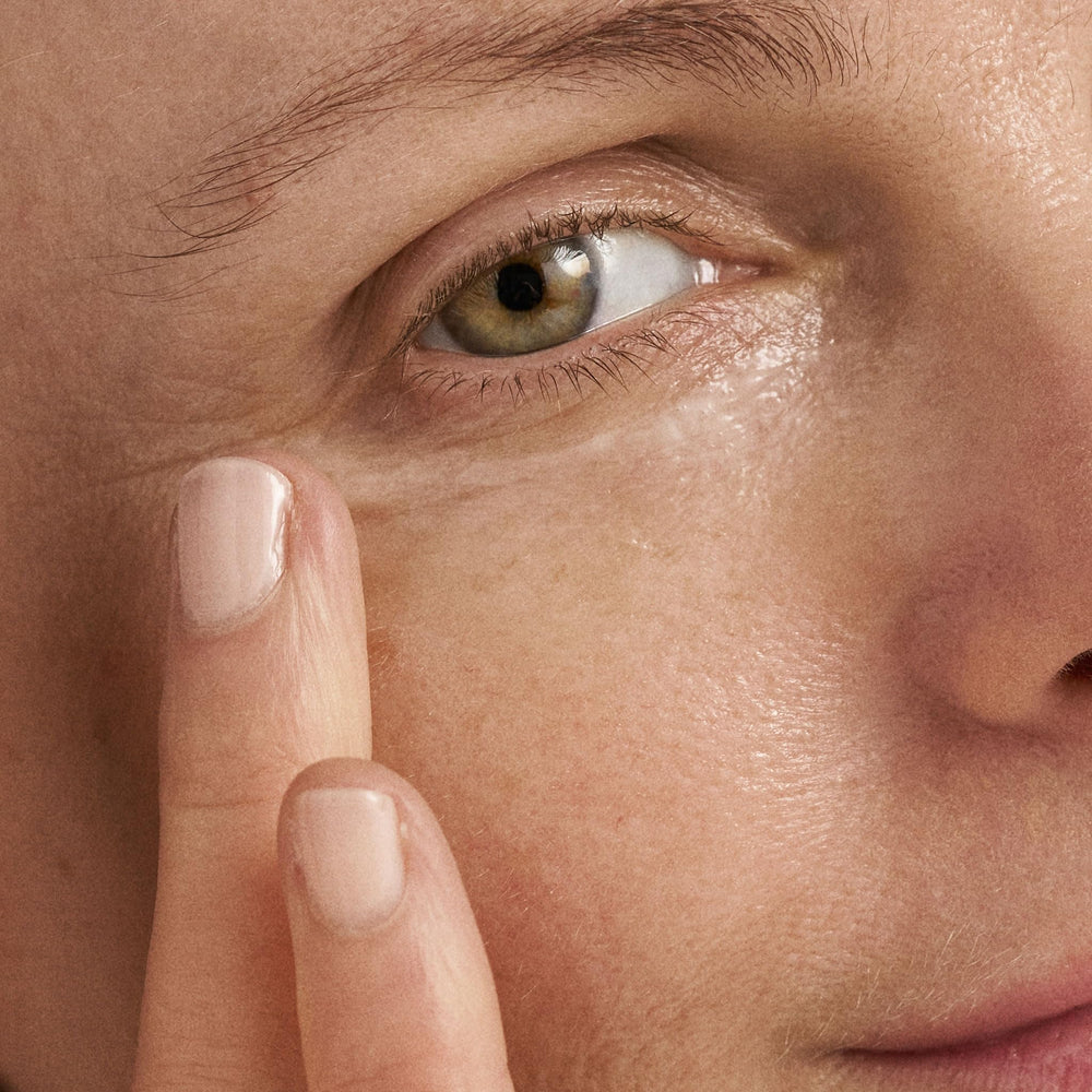 Dermalogica Age Reversal Eye Complex with niacinamide focus for brightness and hydration.