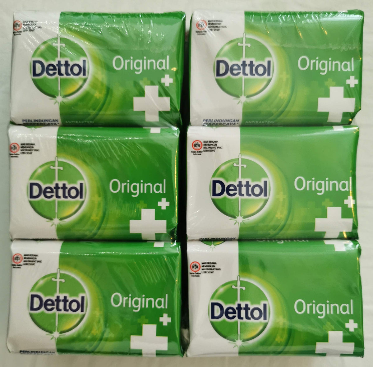 Dettol Original antibacterial soap bar 3.5 oz promotes gentle cleanse and germ protection.