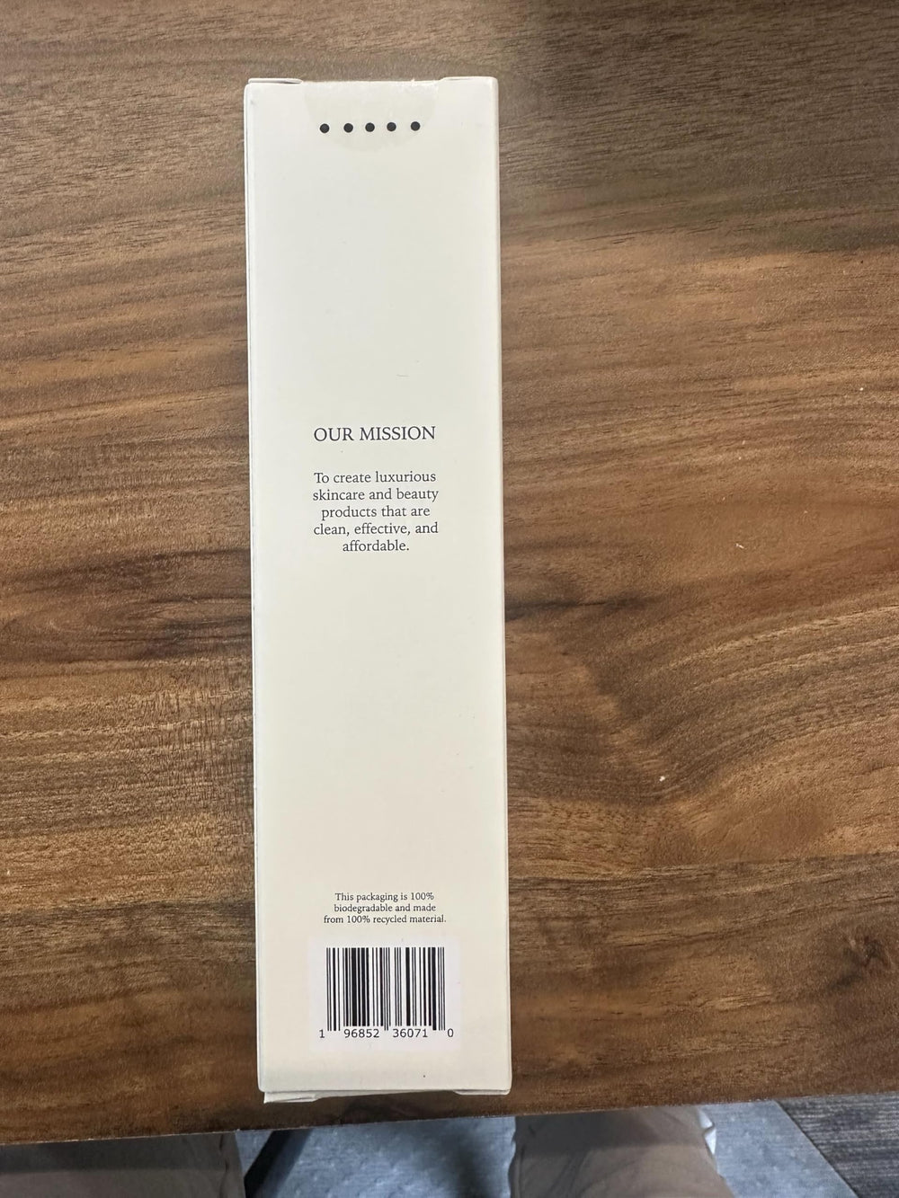 DIME Beauty Glaze Body Oil blends apricot, argan, and jojoba oils for skin nourishment.