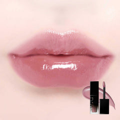 DINTO Blur-Glowy Lip Tint’s water-glow provides lightweight hydration and sheer radiance.