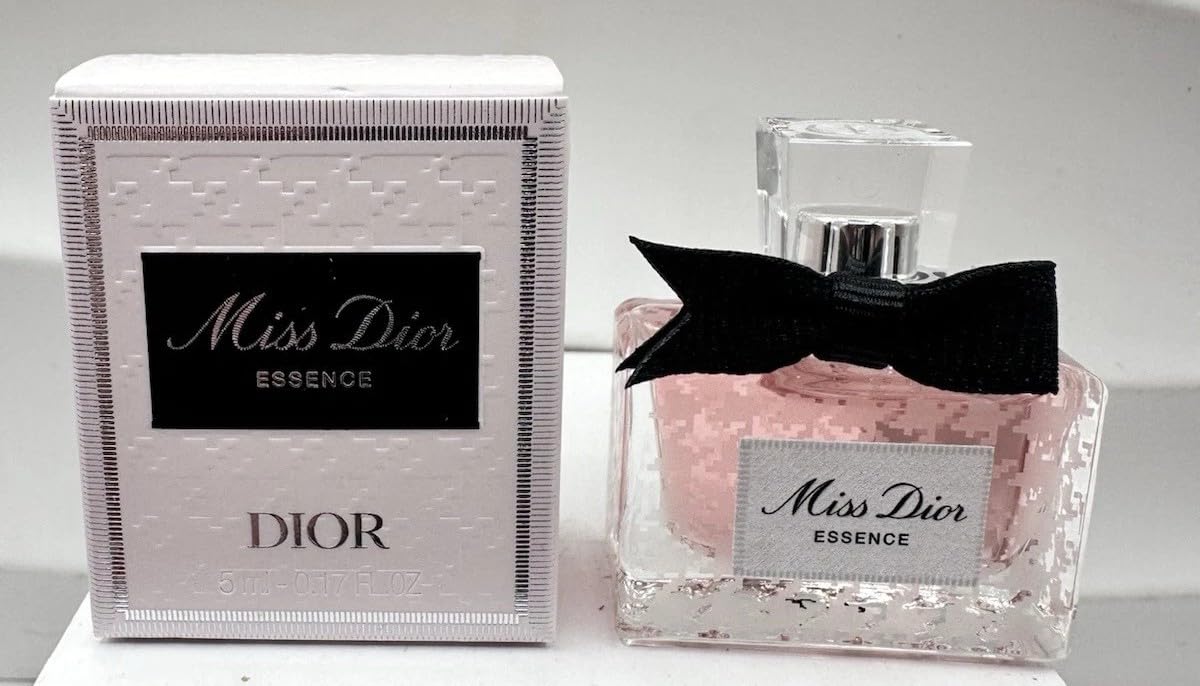 Dior Miss Parfum mini bottle 5ml for travel and on-the-go scent touch-ups.