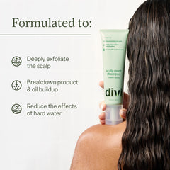 Divi Deep cleansing lather close-up showing buildup removal