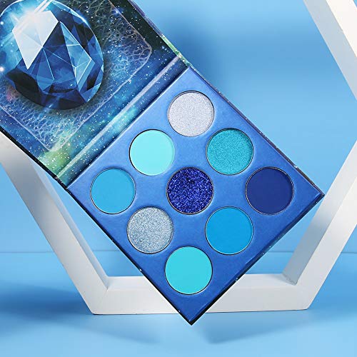 Docolor creative-look palette inspires bold blue eye designs.