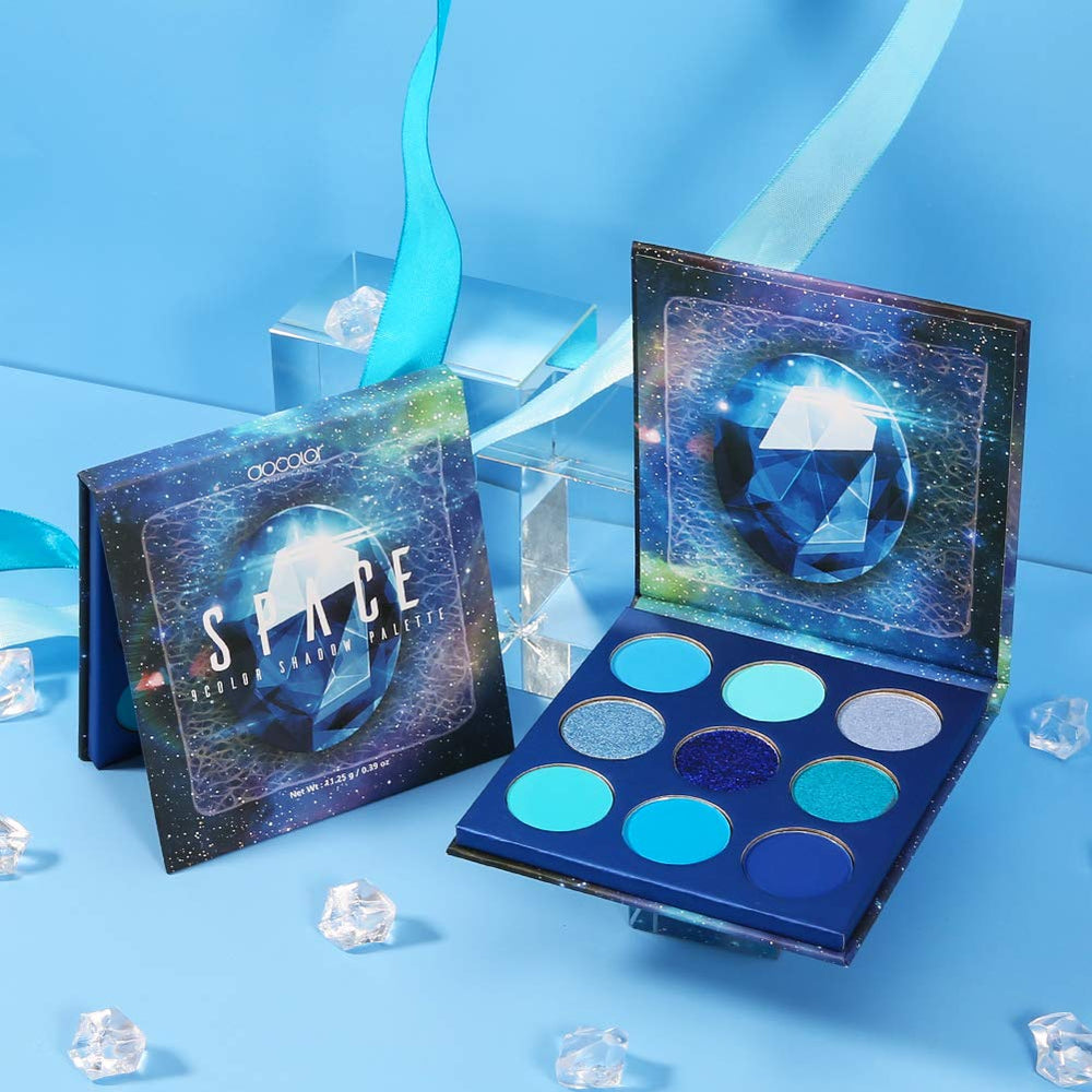 Docolor long-wear waterproof formula keeps color intact throughout the day.