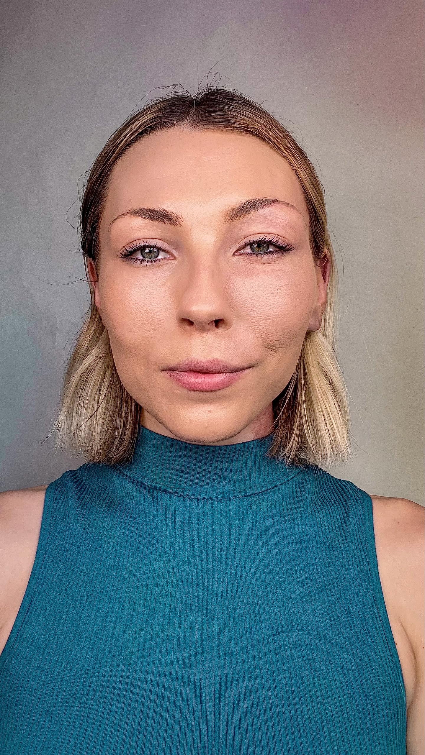 DOLL 10 NO packaging-sleek-tube closeup highlights premium design