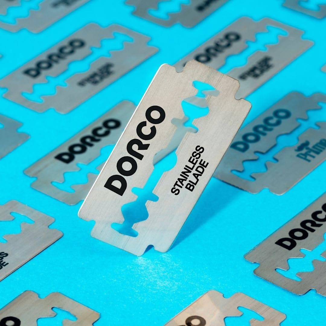 Dorco ST300 gift-ready packaging ideal for stocking stuffers