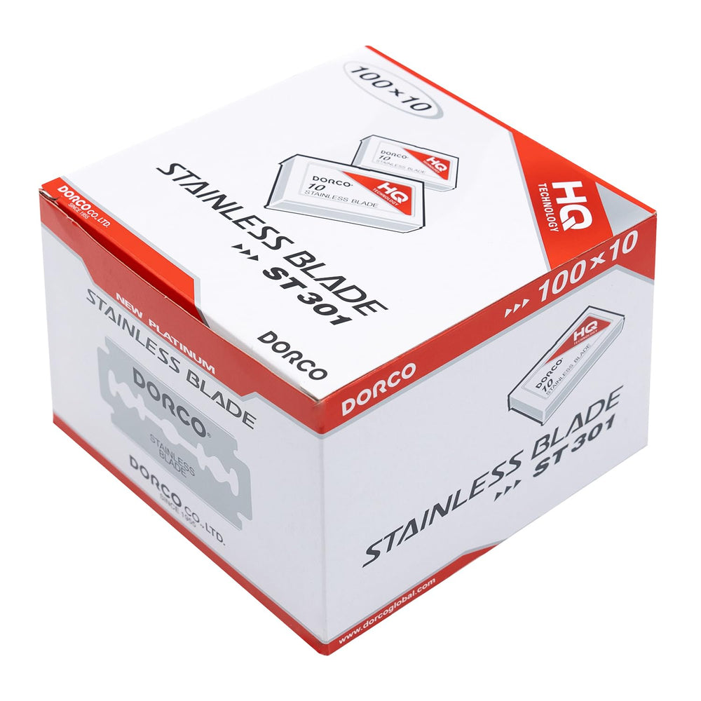 Dorco ST301 platinum double-edge blades case close-up for smooth, precise shaving.