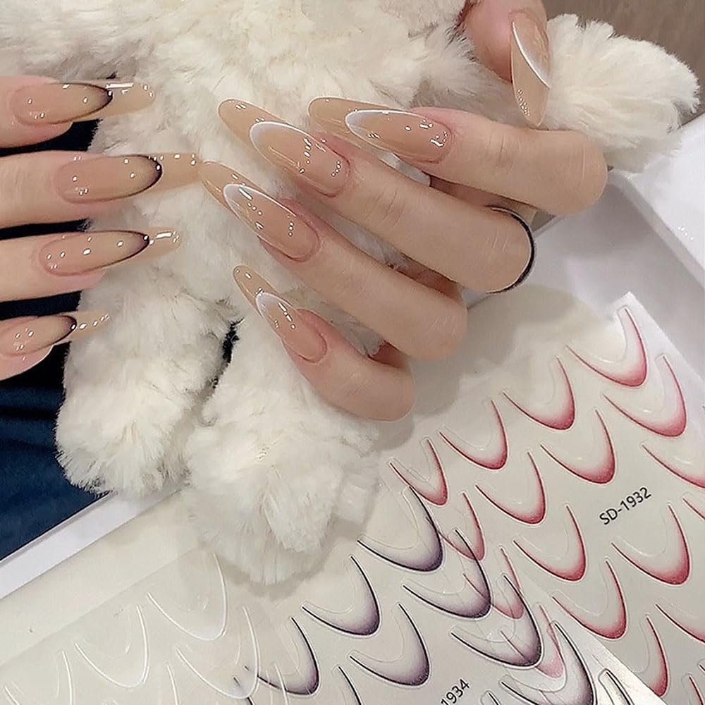 Dornail self-adhesive french-tip-stickers are easy to apply.