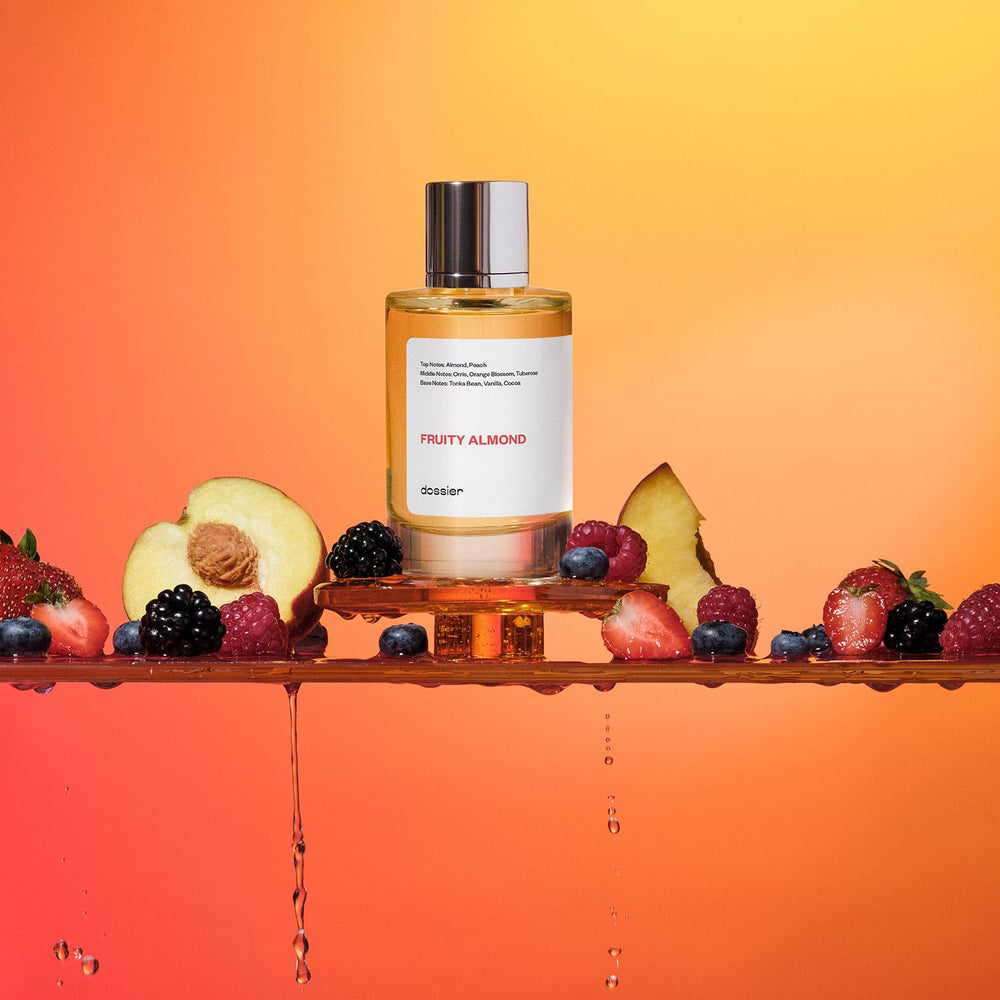 Dossier Fruity Almond label close-up shows branding
