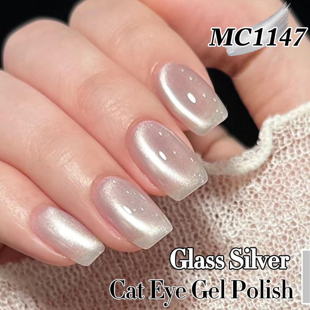 Double Rhythm cat eye polish magnetic effect swatch demonstrates dynamic color change.