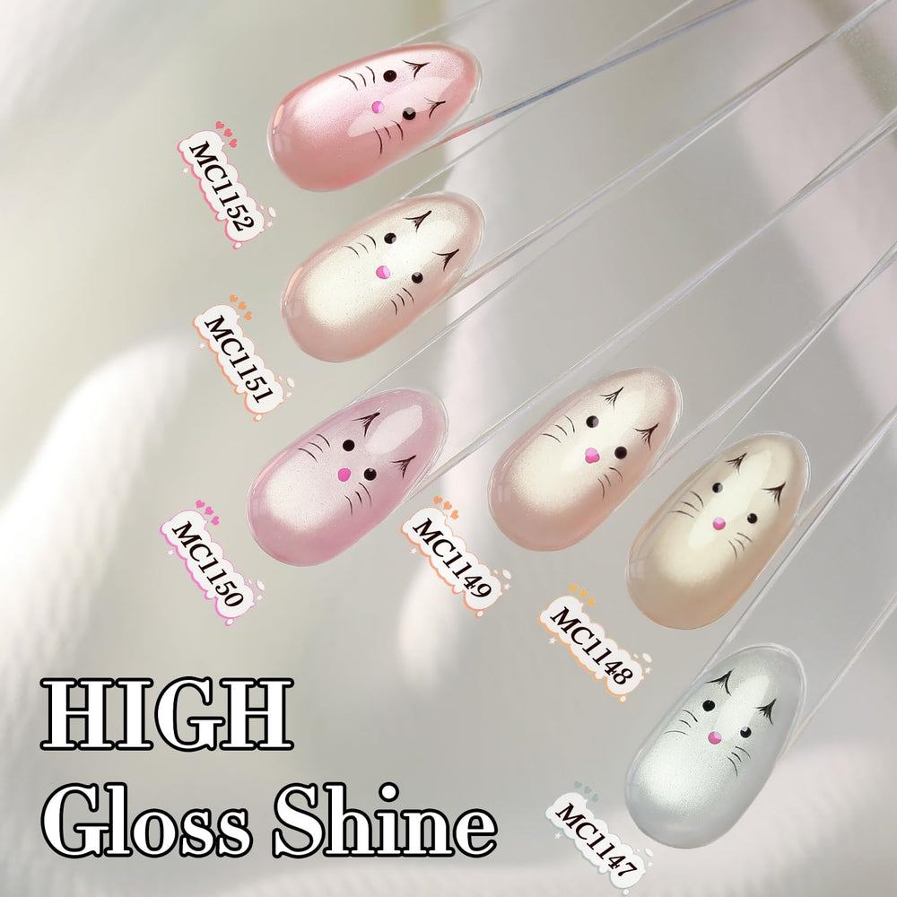 Double Rhythm daylight shimmer shows subtle glitter on nails.