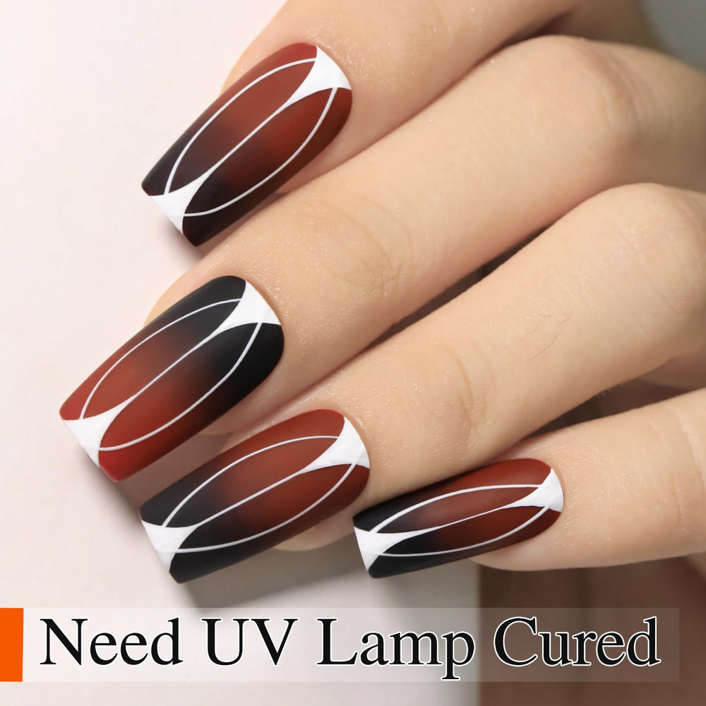 Chrome and liner effects for 3D-inspired nails