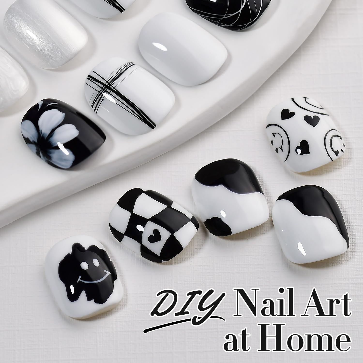 Double Rhythm gift-ready box ideal for nail art lovers.