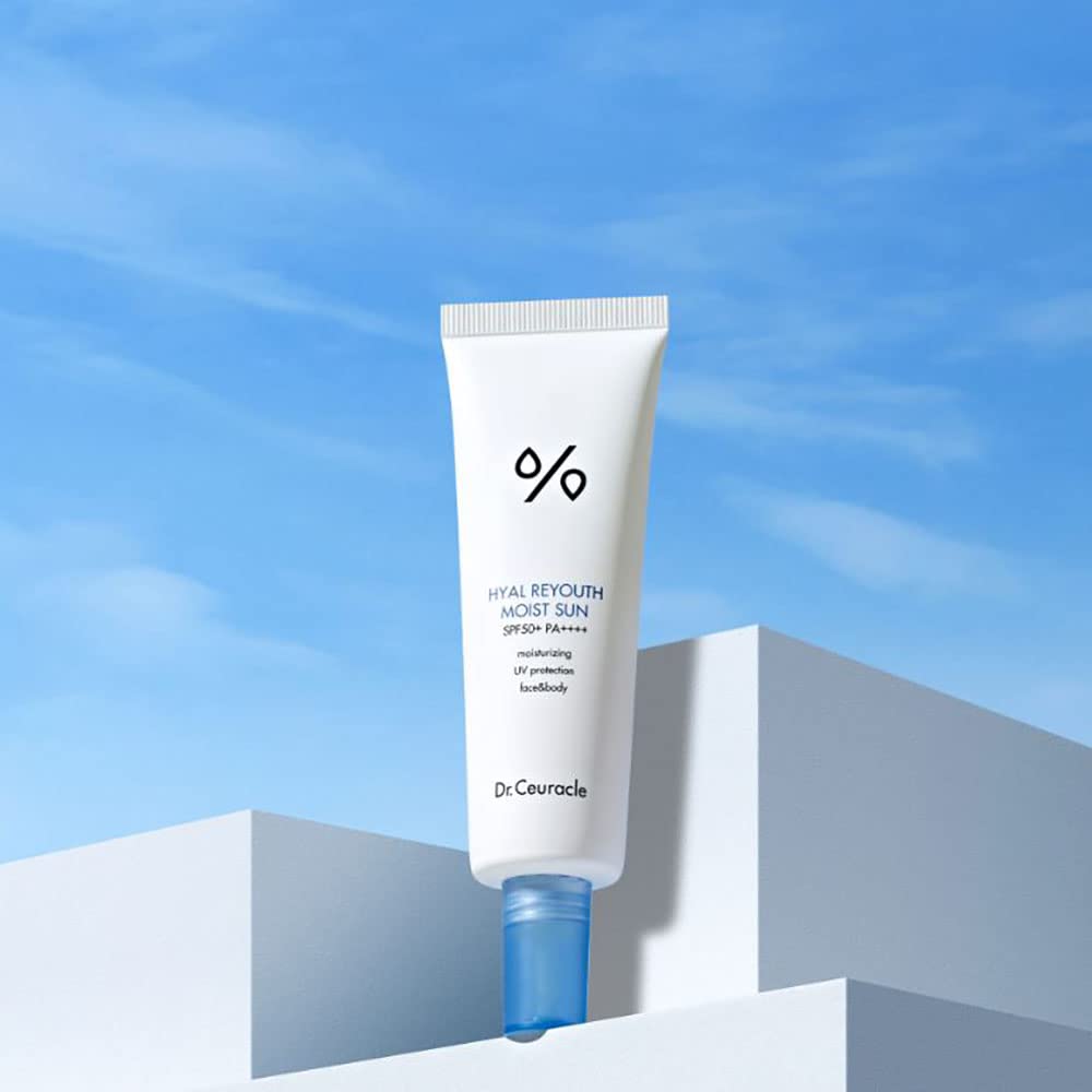 Dr. Ceuracle Hyal Reyouth Moist Sun liquid-lotion consistency offers quick absorption.
